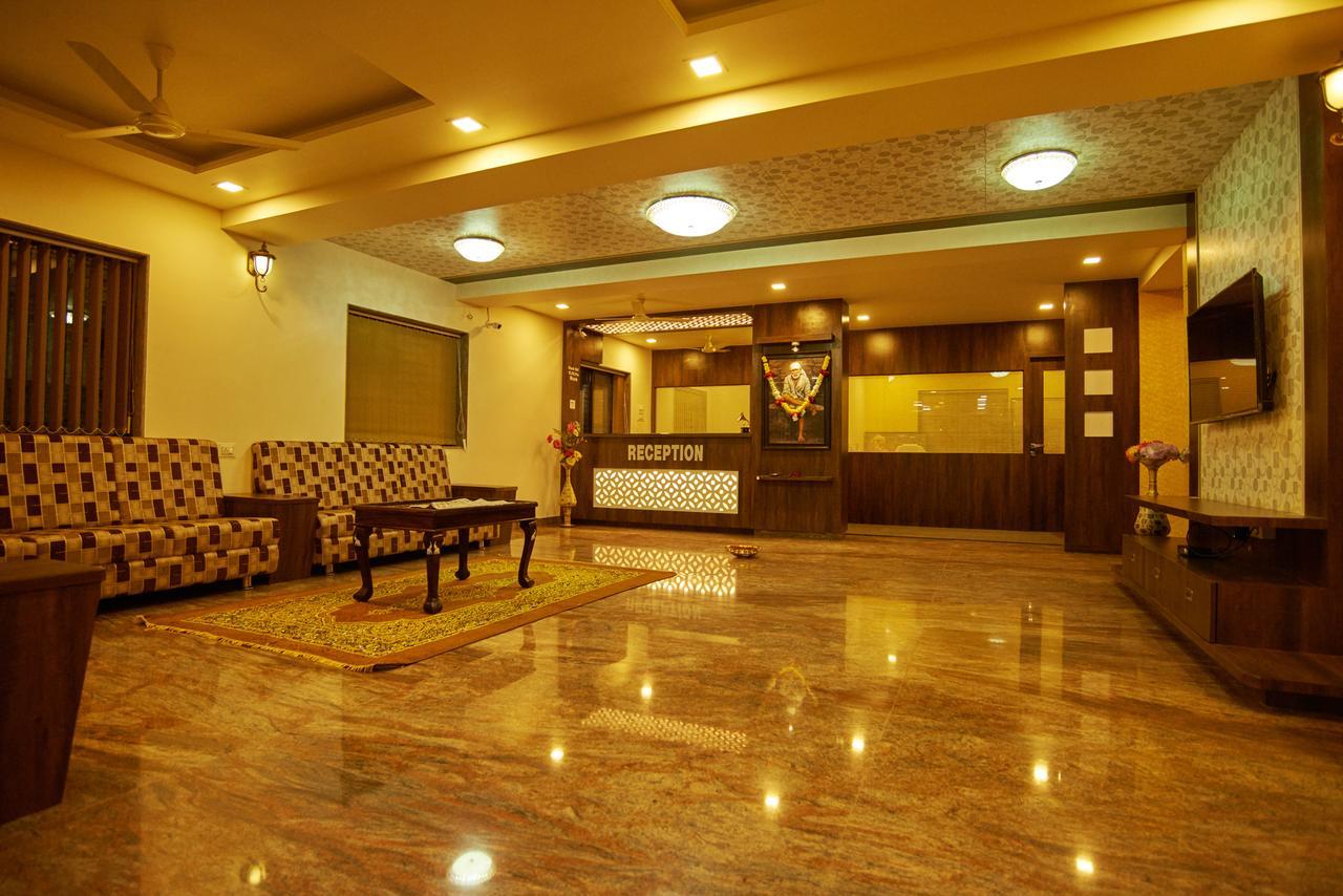 Hotel Pride Inn Shirdi Bagian luar foto